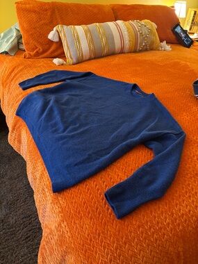 Vince Camuto Women's Royal Blue Crewneck Sweater